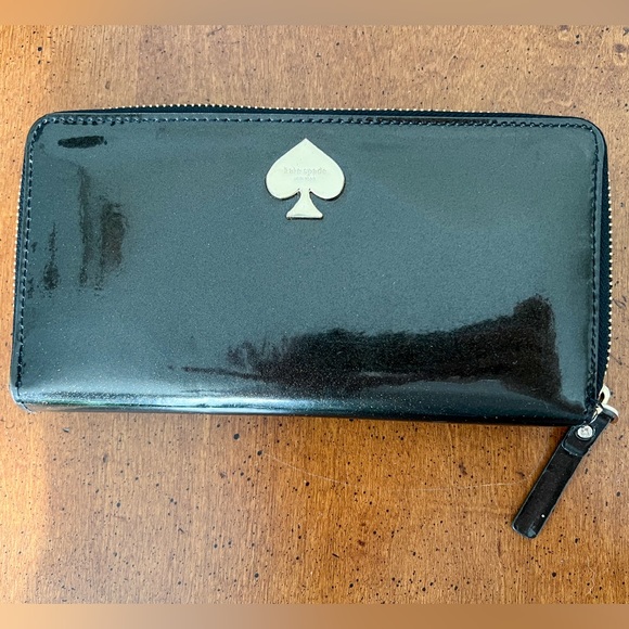 Kate Spade Glitter Bug Lacey Zip Around Wallet in Black - Picture 1 of 8